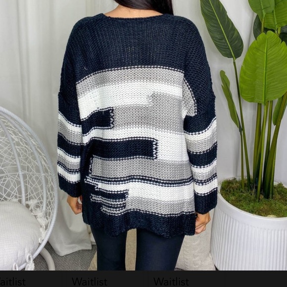 NWOT KYE MI SWEATER - Picture 6 of 11